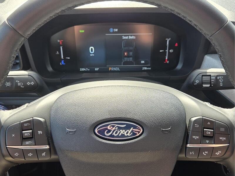 Used 2025 Azure Gray Metallic FORD XLT AWD SUPERCREW image 31