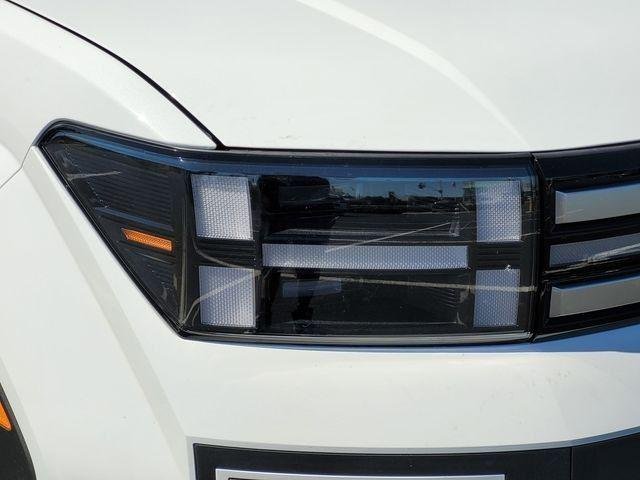 New 2026 White Hyundai SE image 37