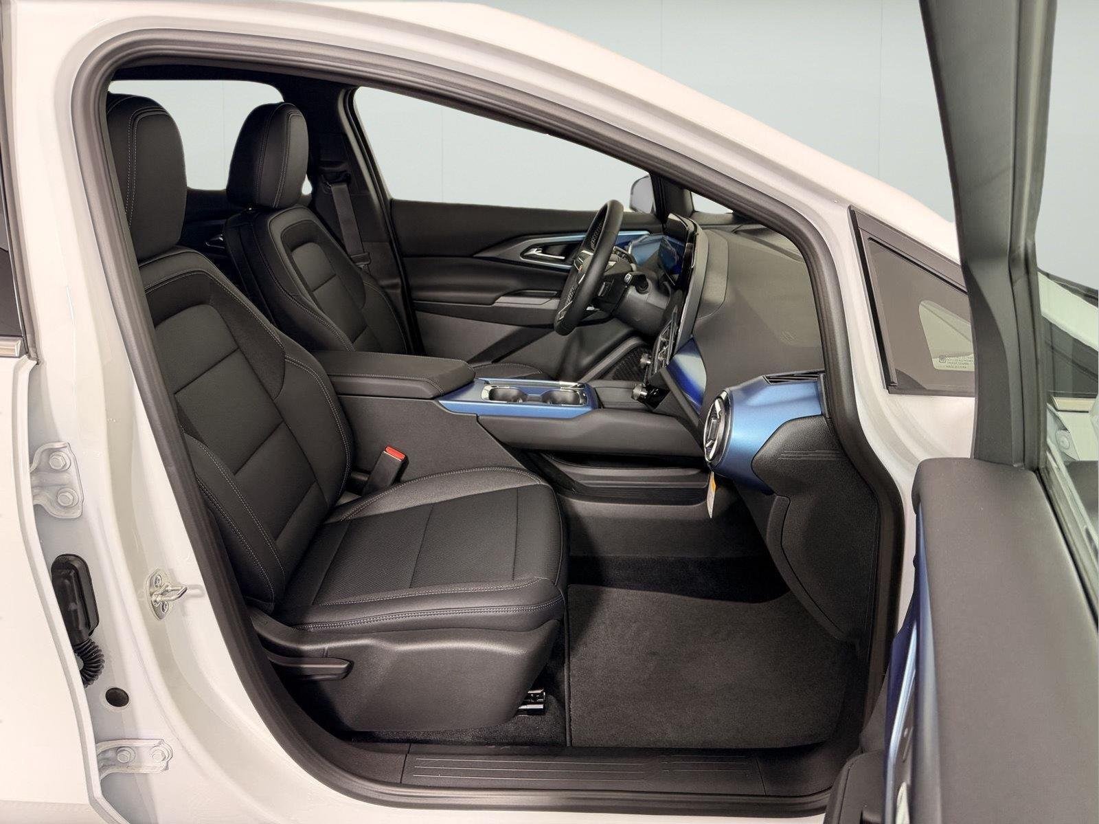 2026 Chevrolet Equinox EV 2LT - Photo 24