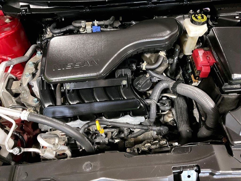 Used 2021 Red Nissan SL image 34
