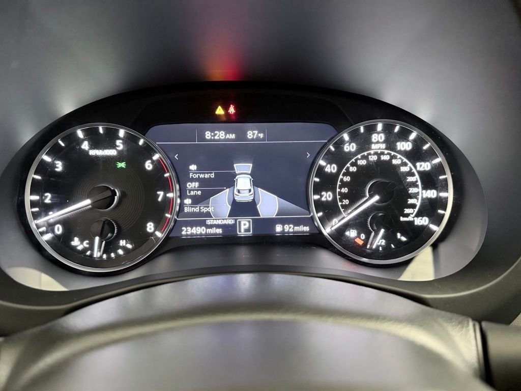 Used 2023 Gray INFINITI LUXE image 15