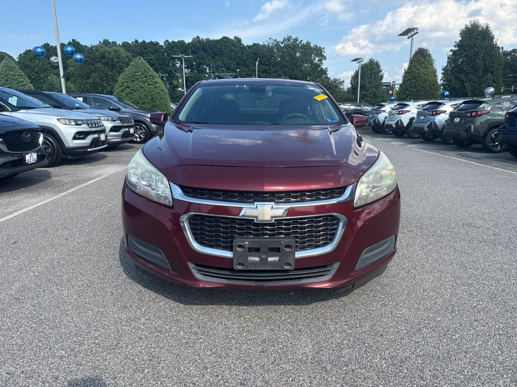 Used 2015 Red Chevrolet LT image 6