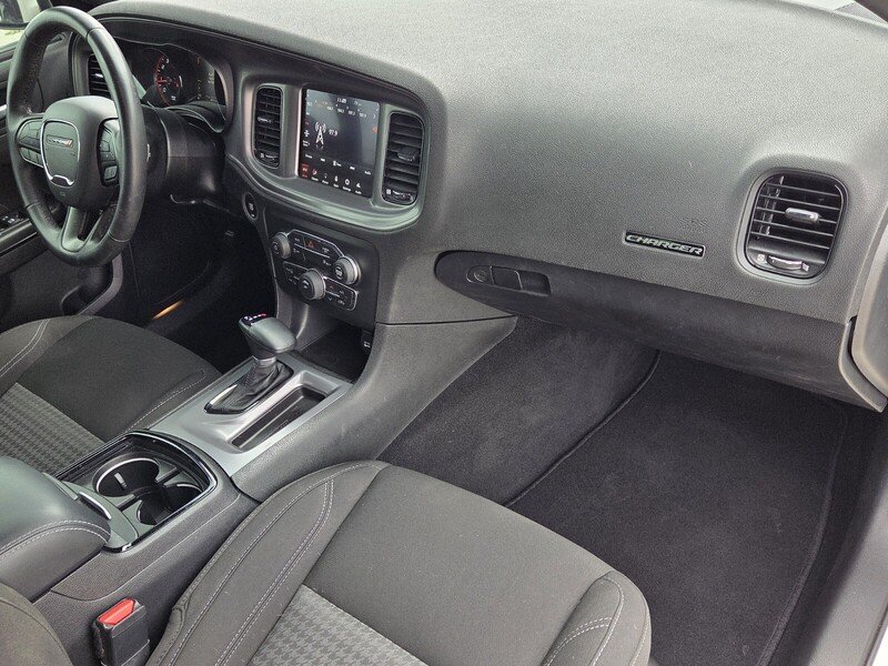 Certified Used 2023 White DODGE SXT RWD image 19