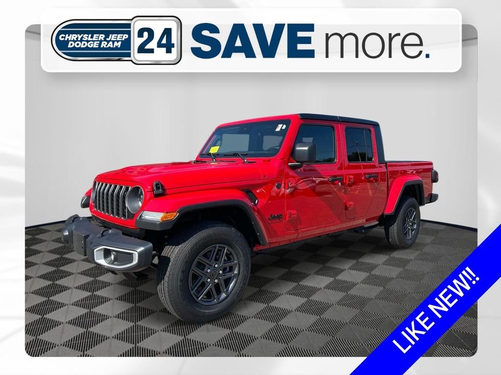 Used 2025 Red Jeep Sport S image 1