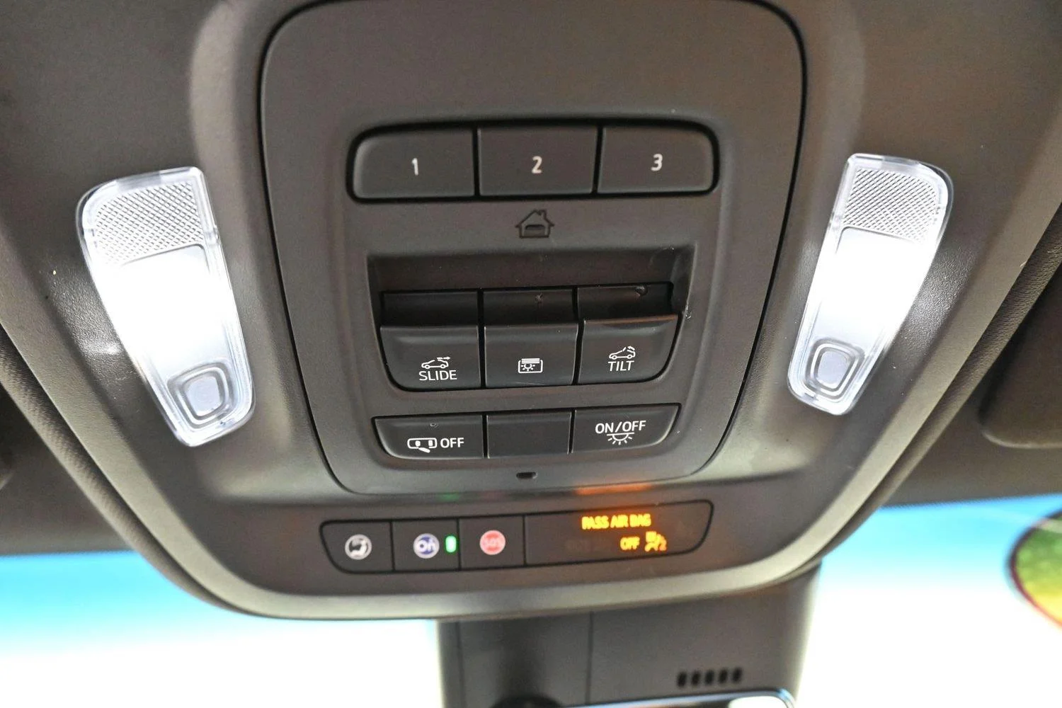 Used 2024 Crystal White Tricoat Cadillac Premium Luxury image 27