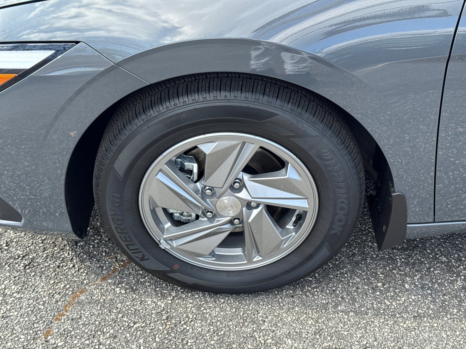 New 2026 Ecotronic Gray Hyundai SE image 11