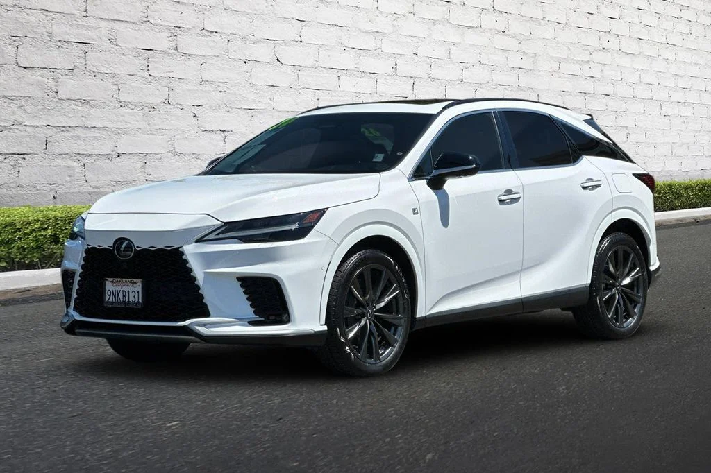 Used 2024 White Lexus 350 F Sport Handling image 8
