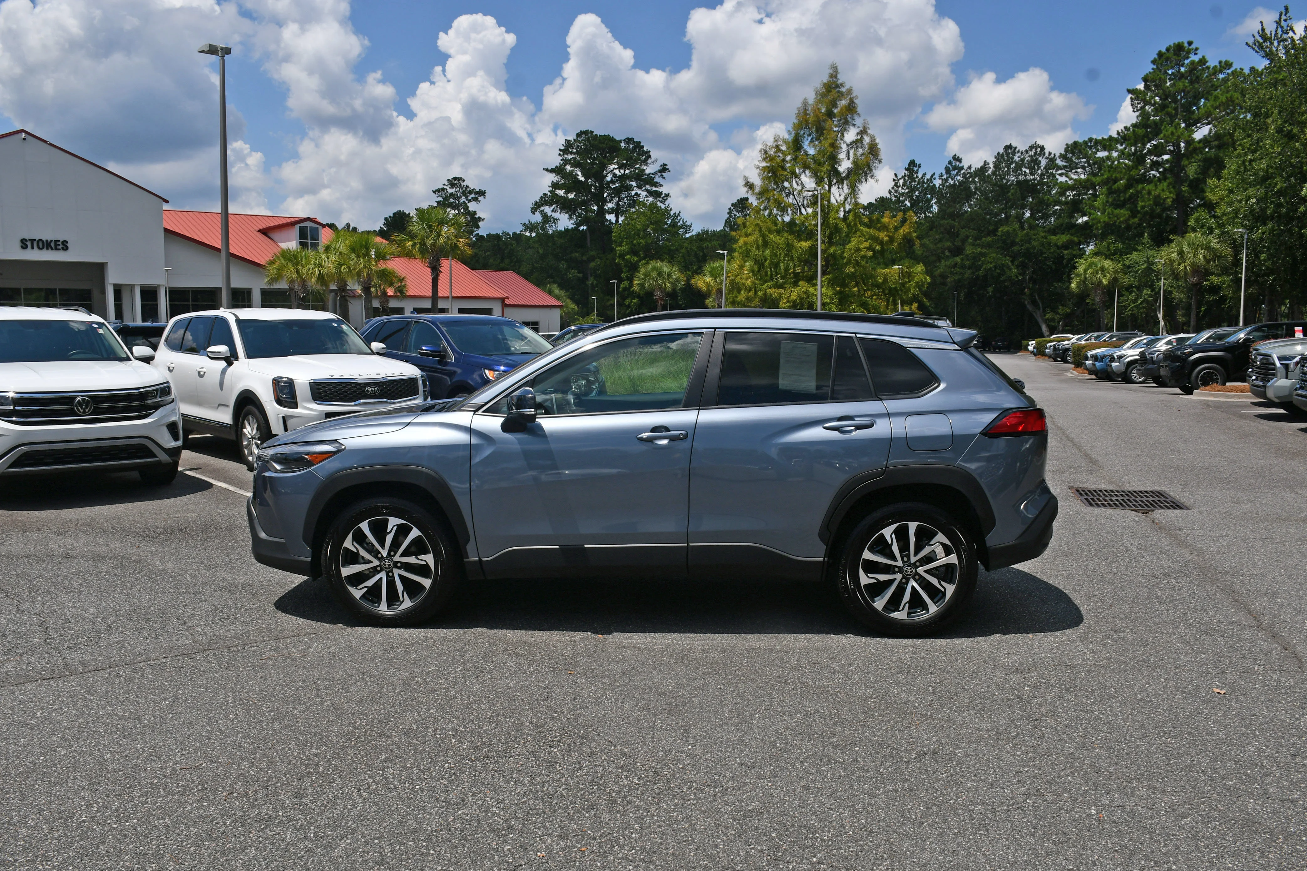 Certified Used 2025  Toyota XLE image 2