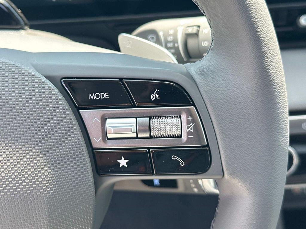 2025 Hyundai IONIQ 5 SEL - Photo 24