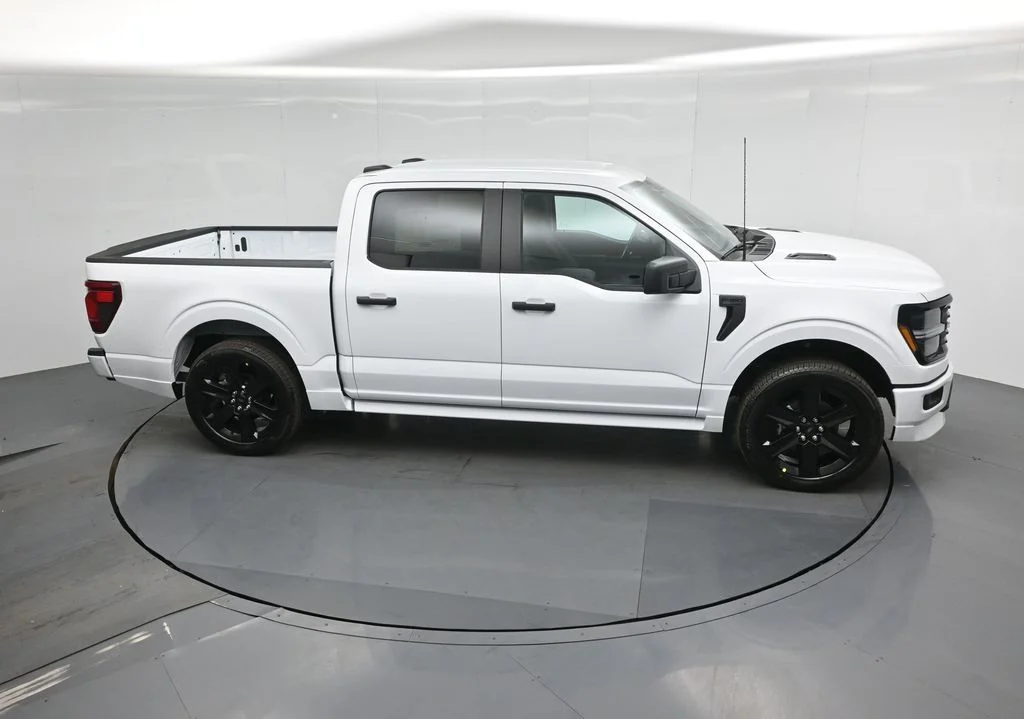 New 2026 Oxford White Ford STX image 47