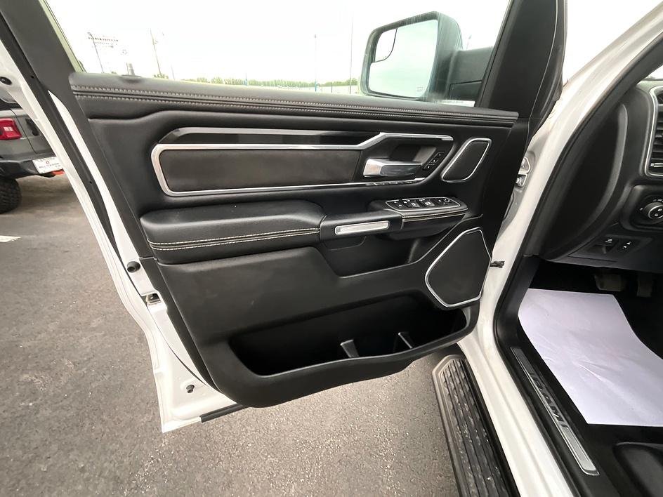 Used 2022 White Ram Laramie image 11