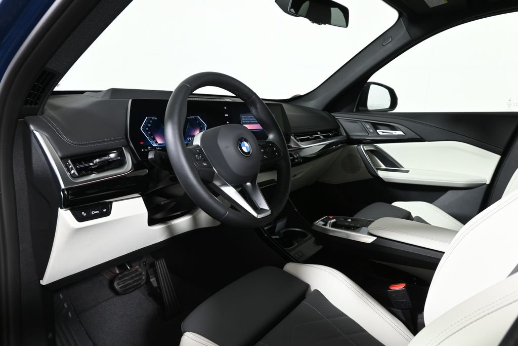 Used 2026 Blue BMW xDrive28i image 15