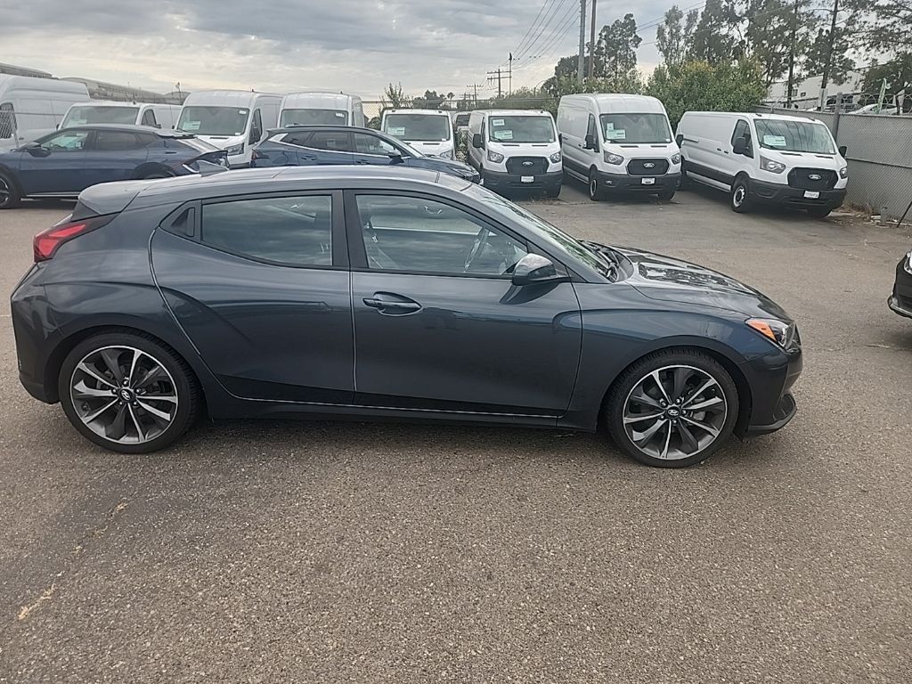 Used 2020 Gray Hyundai 2.0 Premium image 17
