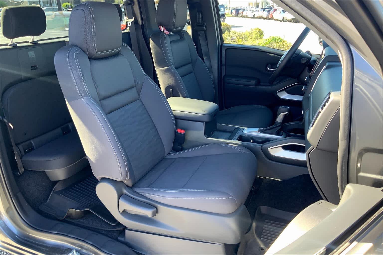 Used 2023 Gun Metallic Nissan SV image 9