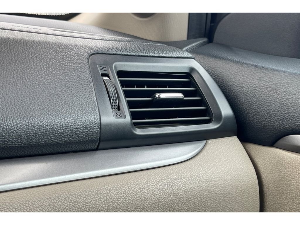 Certified Used 2018 White Diamond Pearl Honda EX image 30