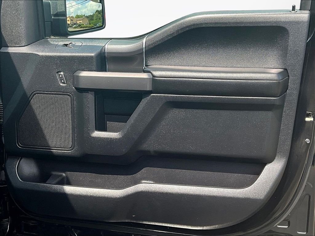 Used 2016 Black Ford XLT image 28