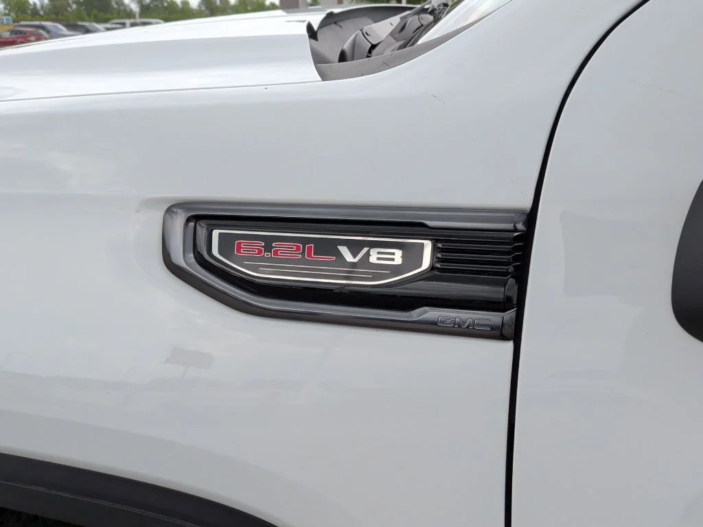 Used 2024 White GMC AT4 image 50