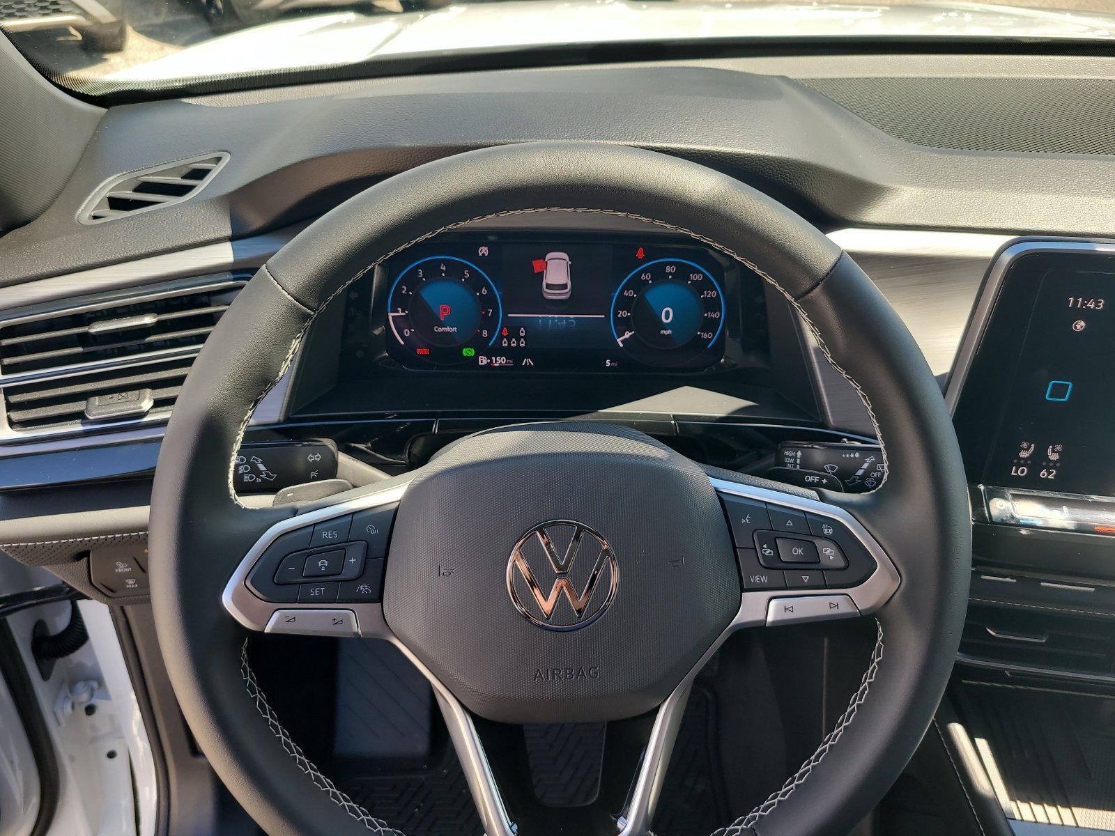 New 2026 Opal White Pearl Volkswagen 2.0T SE W/TECHNOLOGY image 25