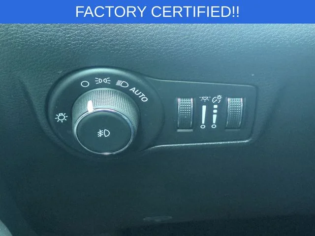 Used 2022 Gray Jeep Limited image 19
