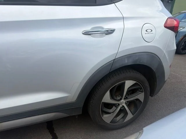 Used 2017 Silver Hyundai Limited image 4