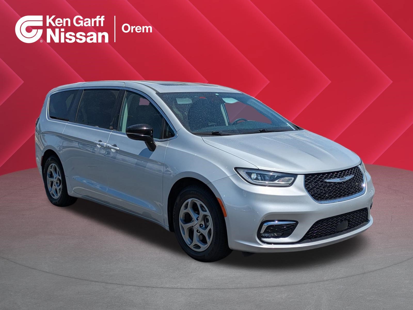 2024 Chrysler Pacifica Limited's photo