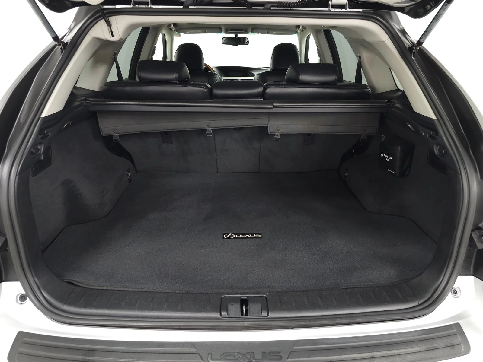 Used 2010 Tungsten Lexus  image 7