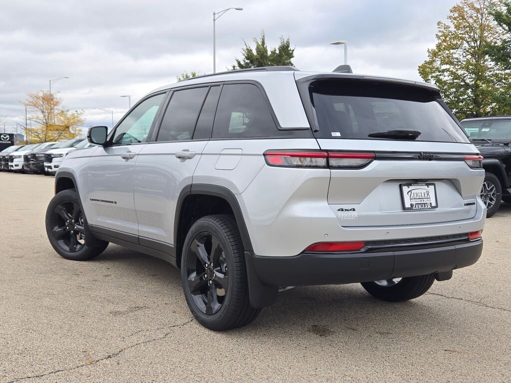 New 2025 Silver Zynith Exterior Paint Jeep Limited image 15