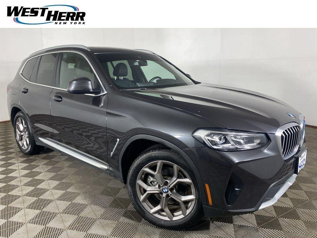 Used 2022 Dark Graphite BMW xDrive30i image 1