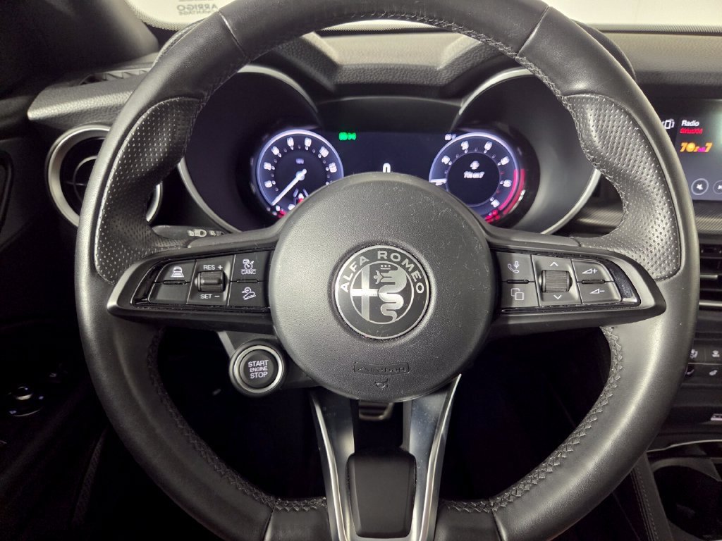 Used 2024 Moonlight Gray Metallic Alfa Romeo Ti image 15