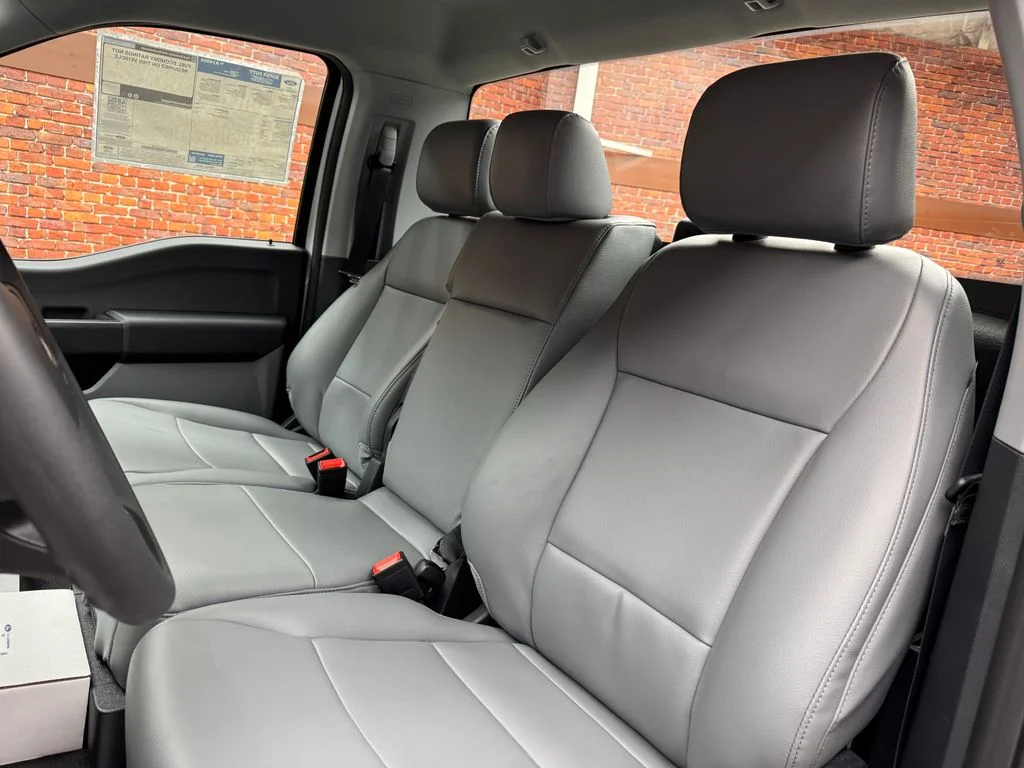 New 2026 Oxford White Ford F-450® XL image 21