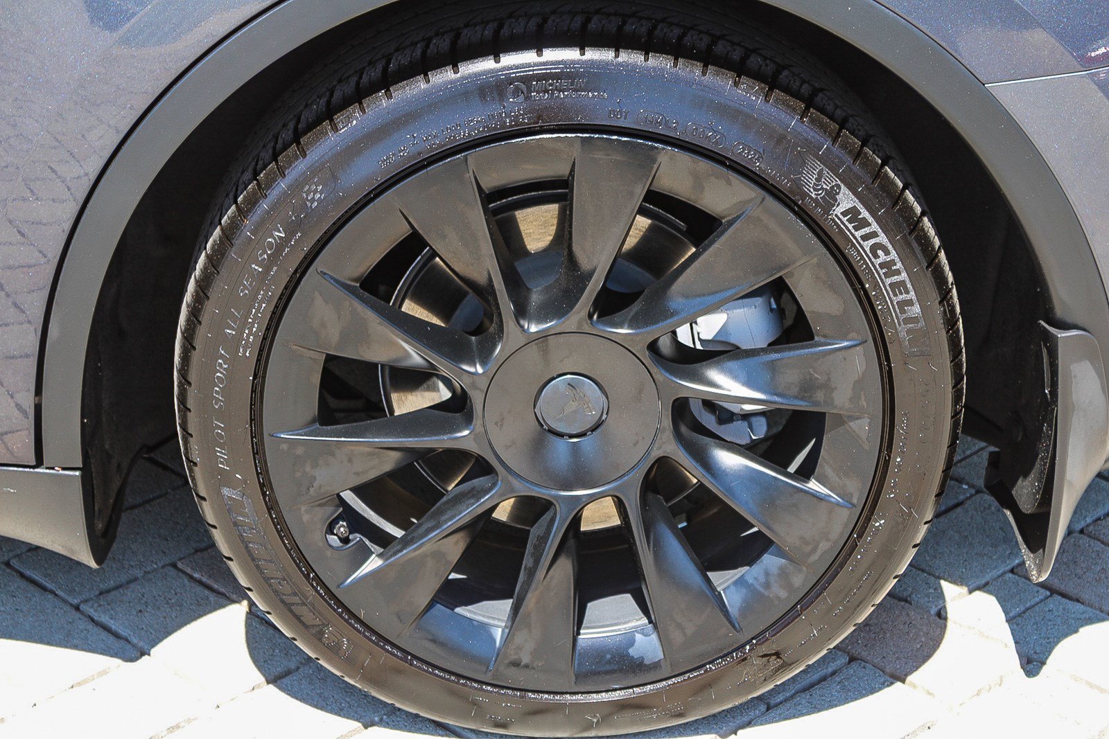 Used 2021 Midnight Silver Metallic Tesla Long Range image 11