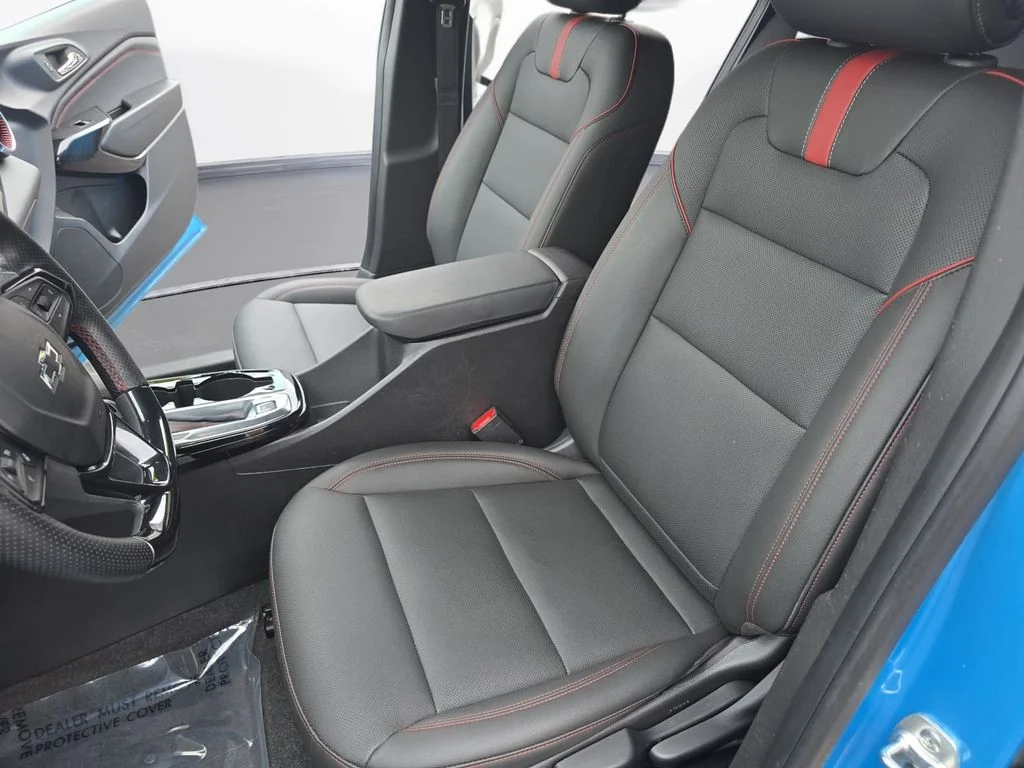 Used 2025 Blue Chevrolet 2RS image 14