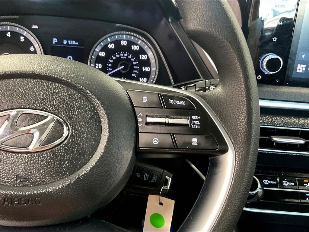 Used 2023 Gray Hyundai SE image 23