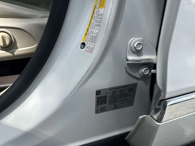 Used 2018 White GMC Denali image 39