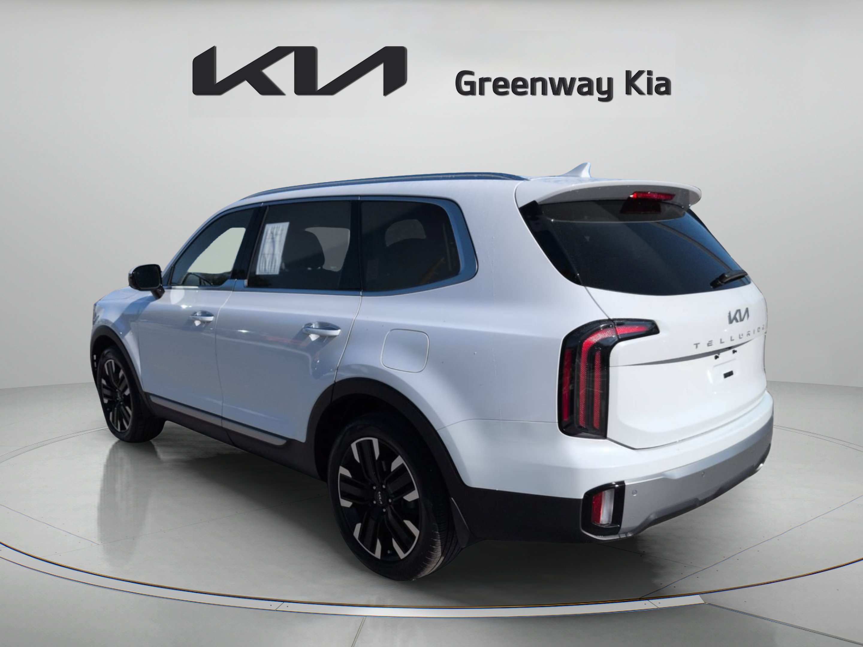 Certified Used 2023 Glacial White Pearl Kia SX image 6