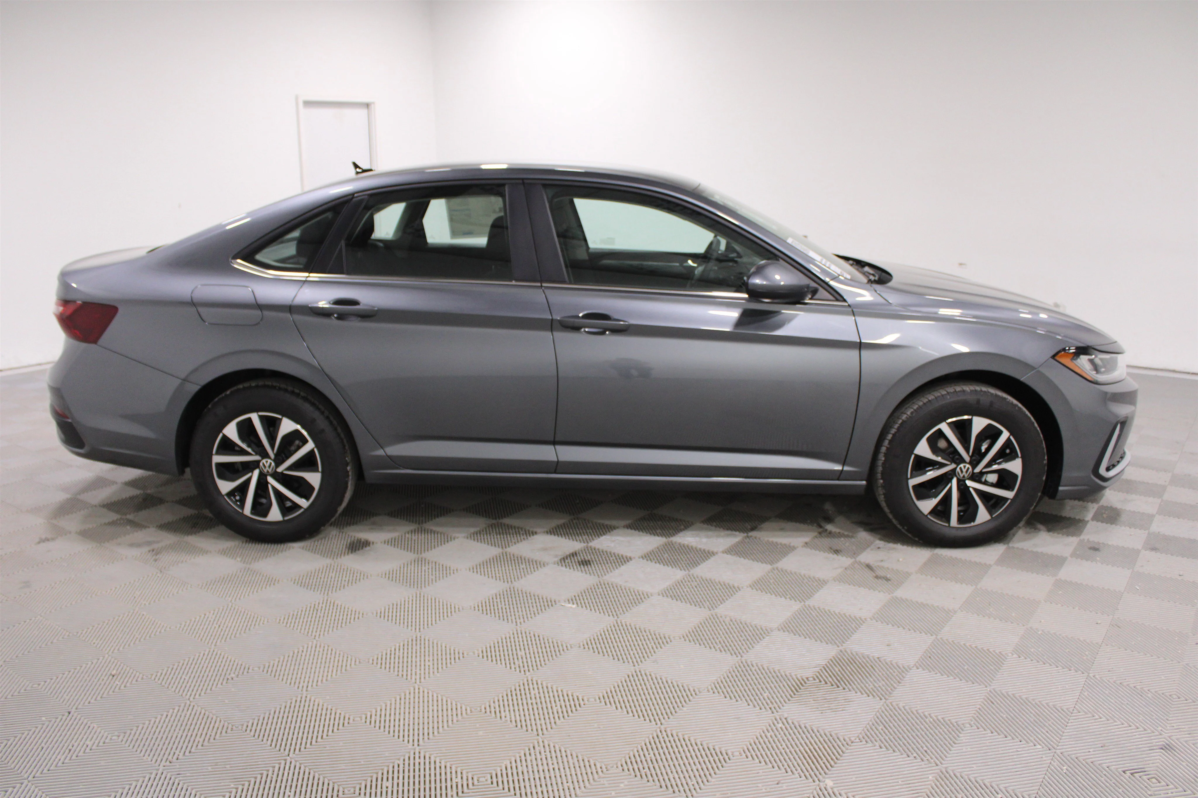 New 2026 Platinum Gray Metallic Volkswagen S image 26
