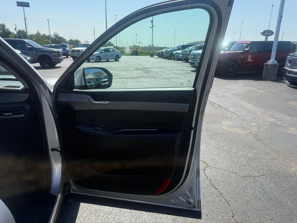 Certified Used 2025 Silver Hyundai SEL image 60