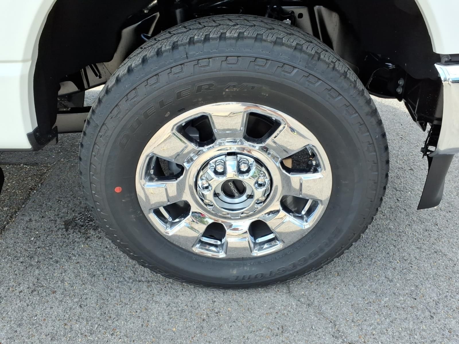 New 2026 Star White Metallic Tri-Coat Ford F-250® Lariat® image 7
