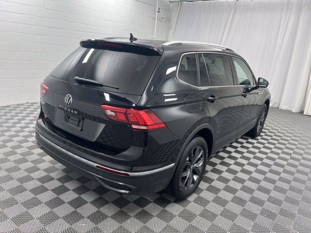 Used 2023 Black Volkswagen 2.0T SE image 5