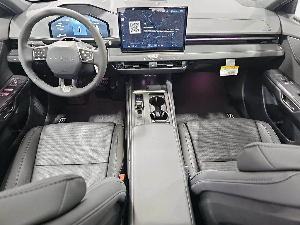 New 2026 Iridium Lexus PREMIUM image 9