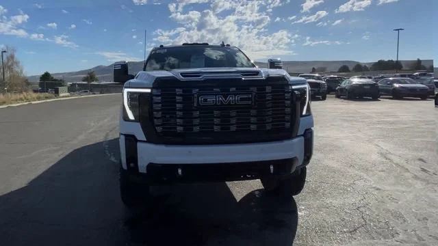 New 2026 Glacier White Tricoat GMC Denali Ultimate image 3