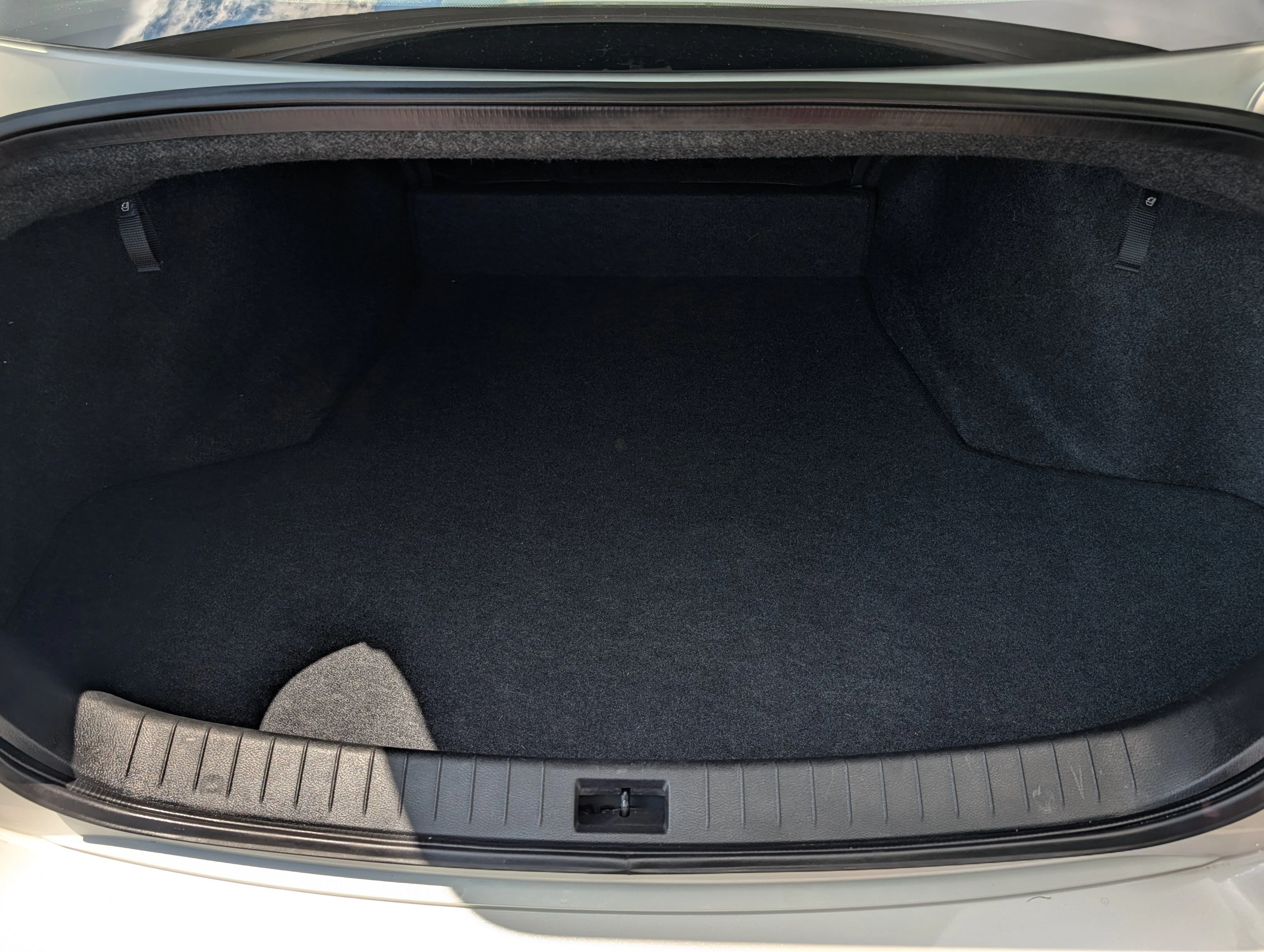 Certified Used 2024 Majestic White INFINITI SENSORY image 18
