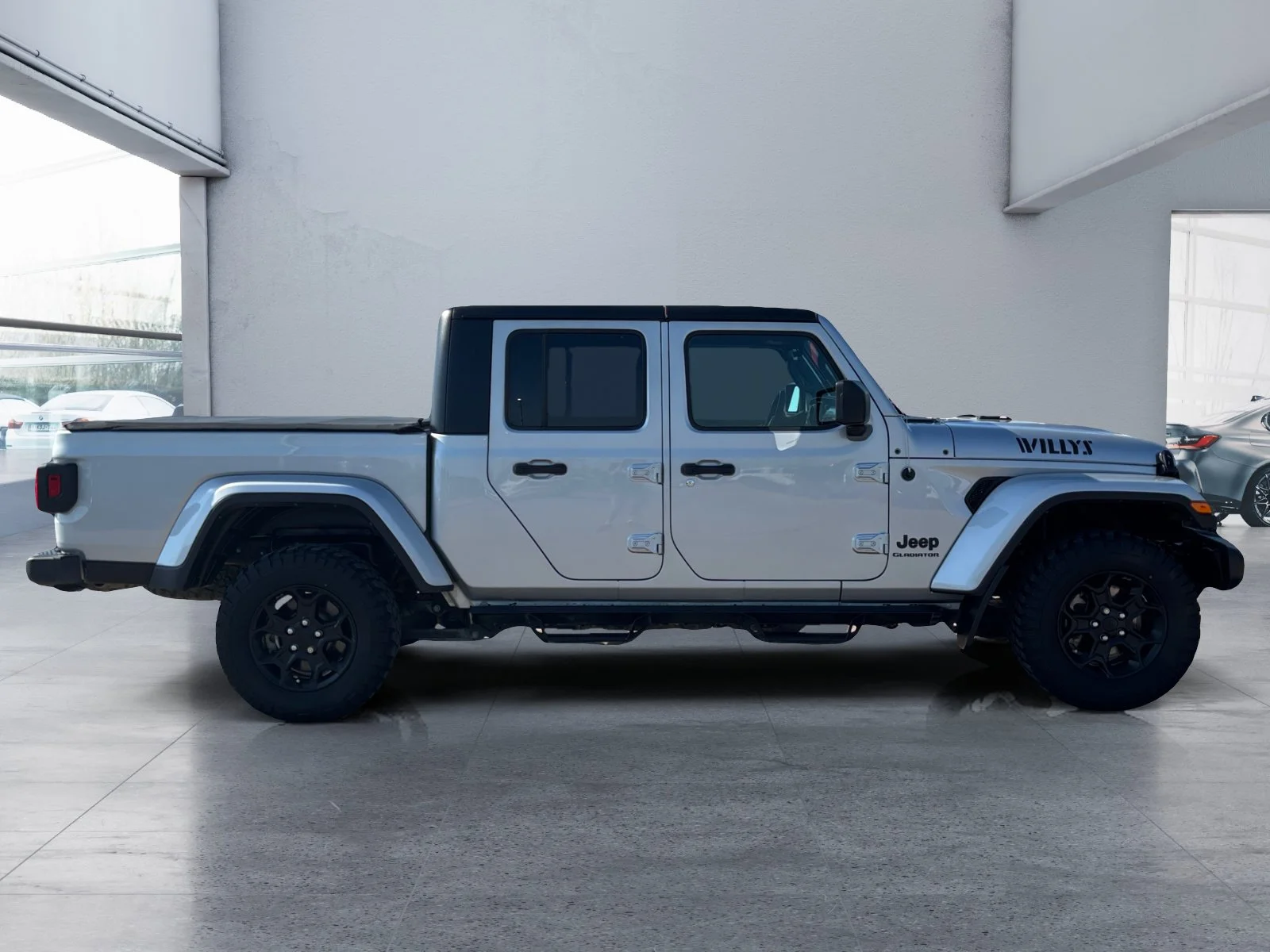 Used 2023 Silver Jeep Willys image 6