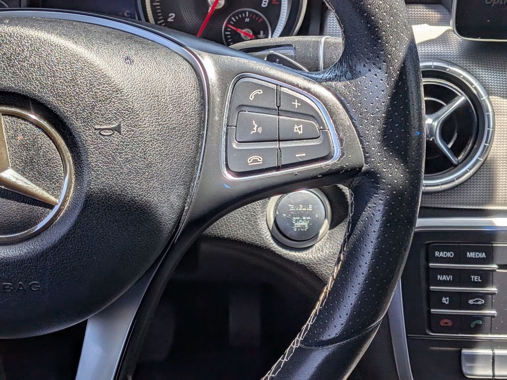 Used 2018  Mercedes-Benz CLA 250 image 33