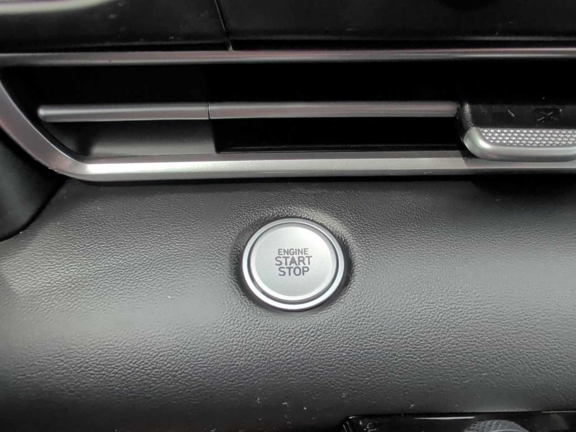 Used 2023 Fluid Metal Hyundai SEL image 23