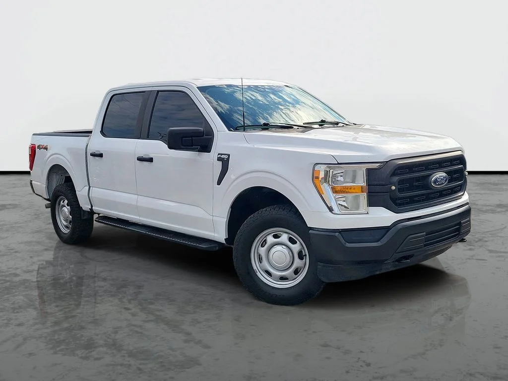 Used 2022 White Ford XL image 1