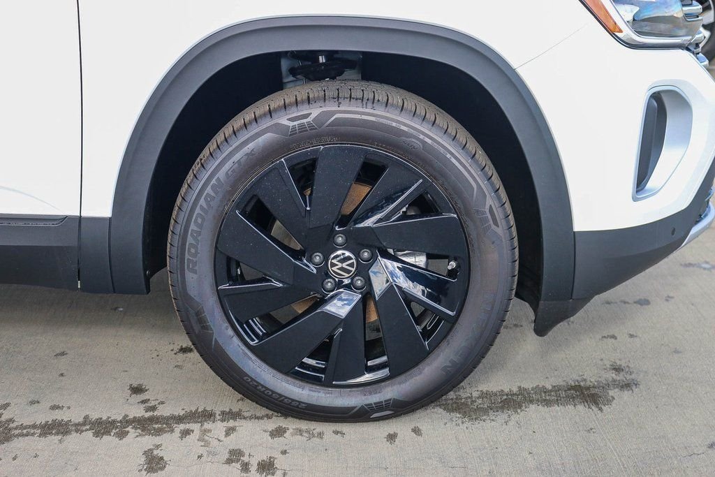2026 Volkswagen Atlas SE w/Tech - Photo 12