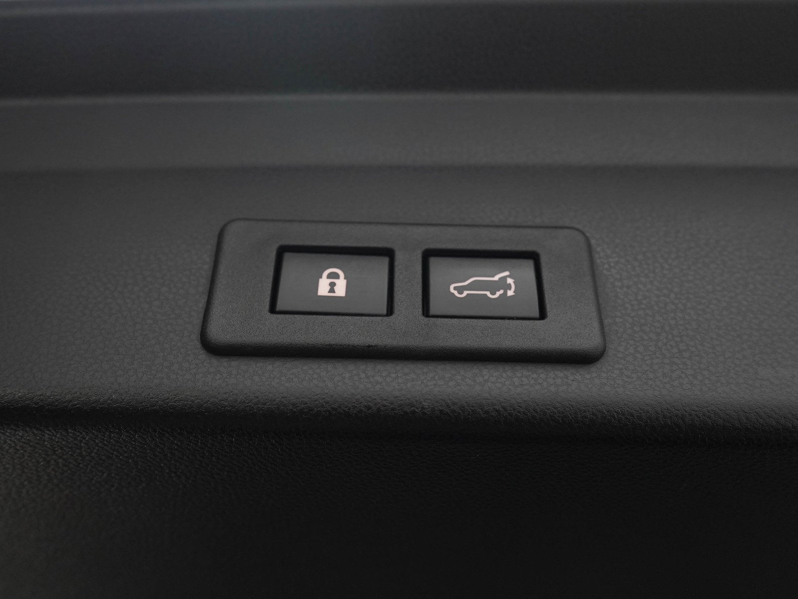 Used 2023 Crystal White Pearl Subaru Premium image 12
