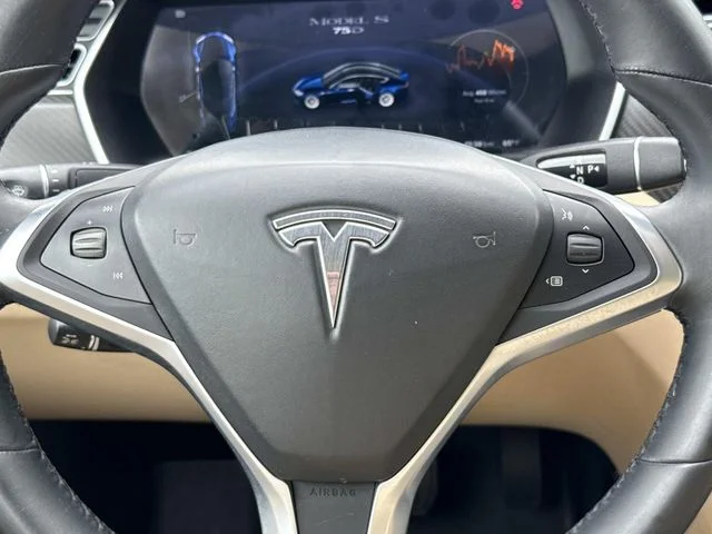 Used 2017 Blue Tesla 75D image 18