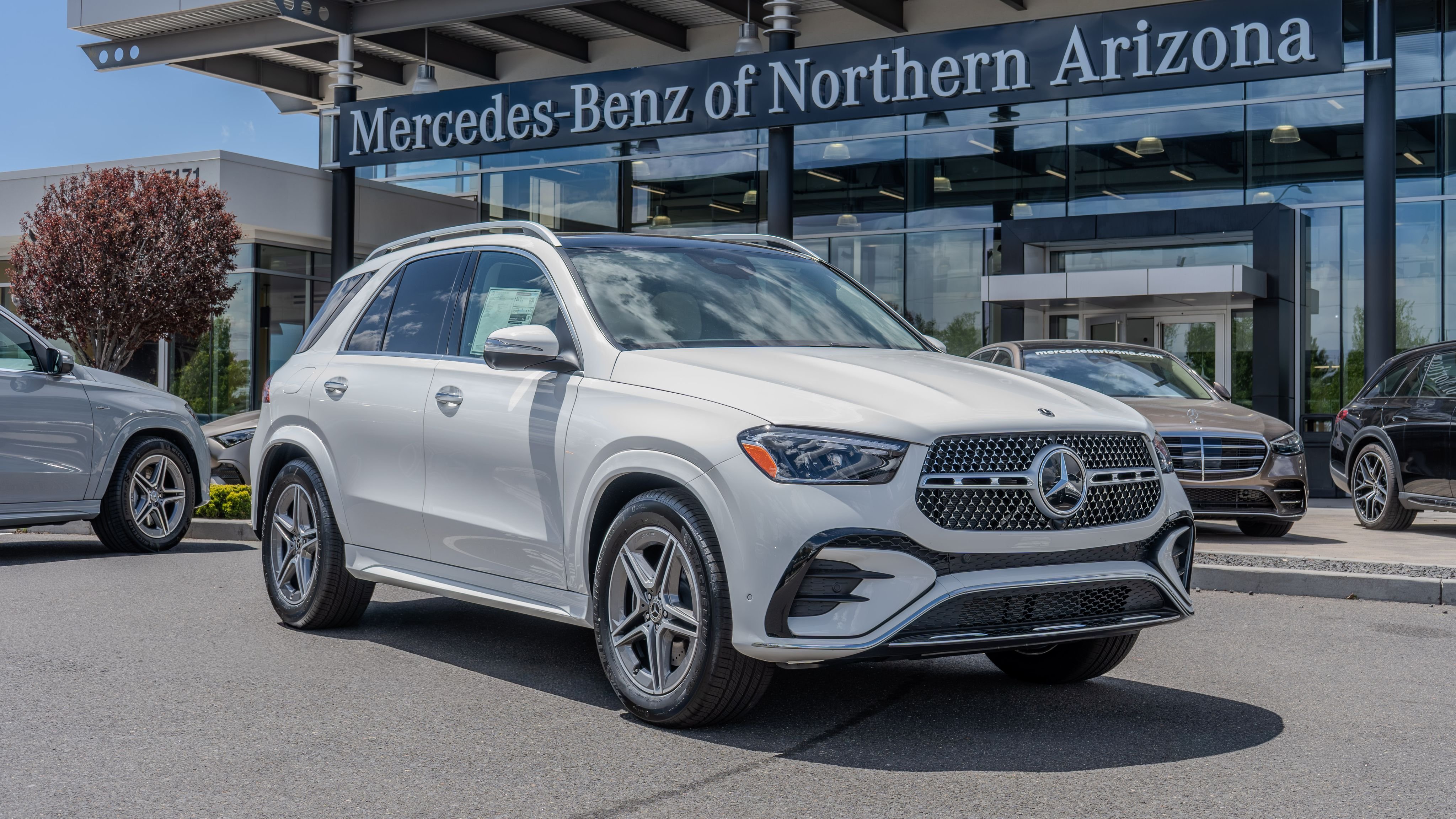 New 2026 Polar White Mercedes-Benz GLE 450 image 1